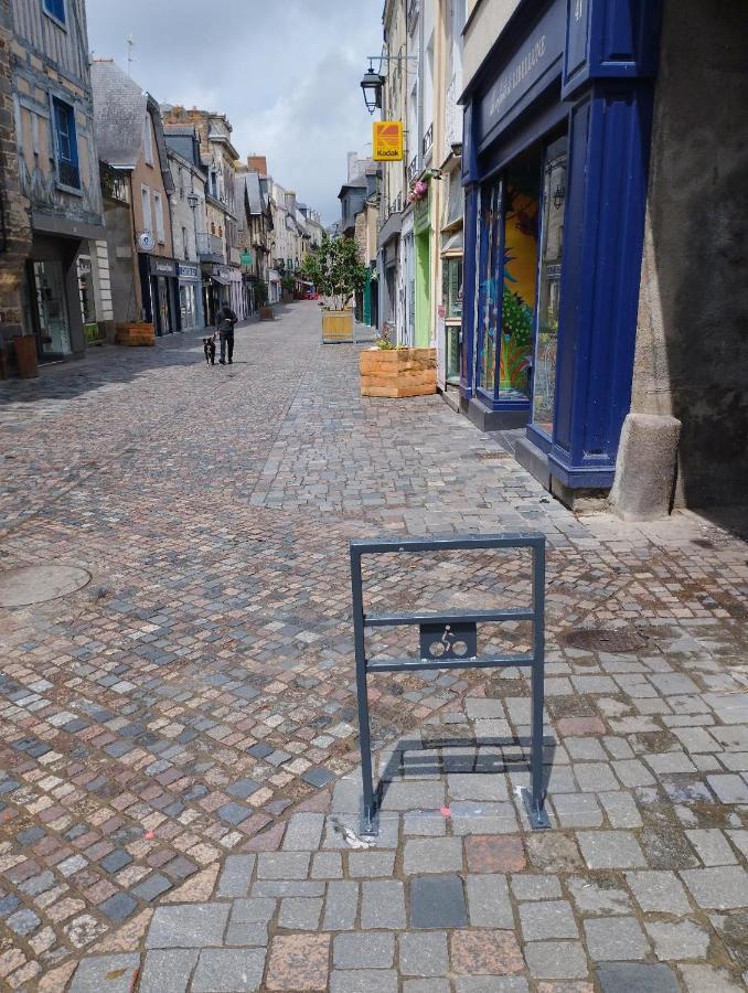 Spacieux T3 Lumineux Dans Quartier Historique Avec Wifi Redon Kültér fotó